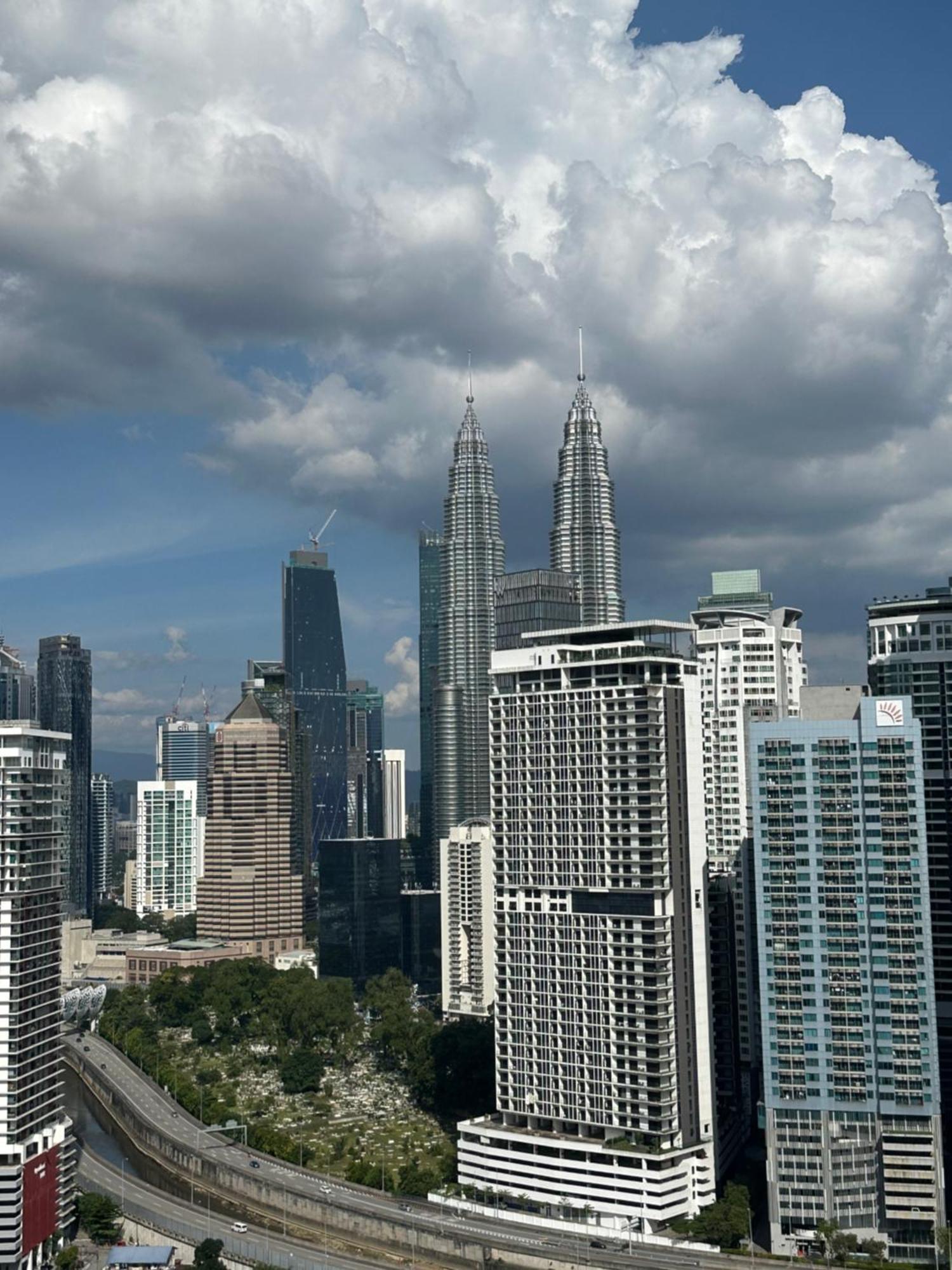 Colony Suites Klcc By Hibernate Kuala Lumpur Exteriör bild